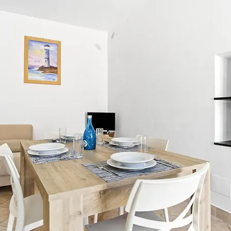 Apartment Hostdomus - Happy *